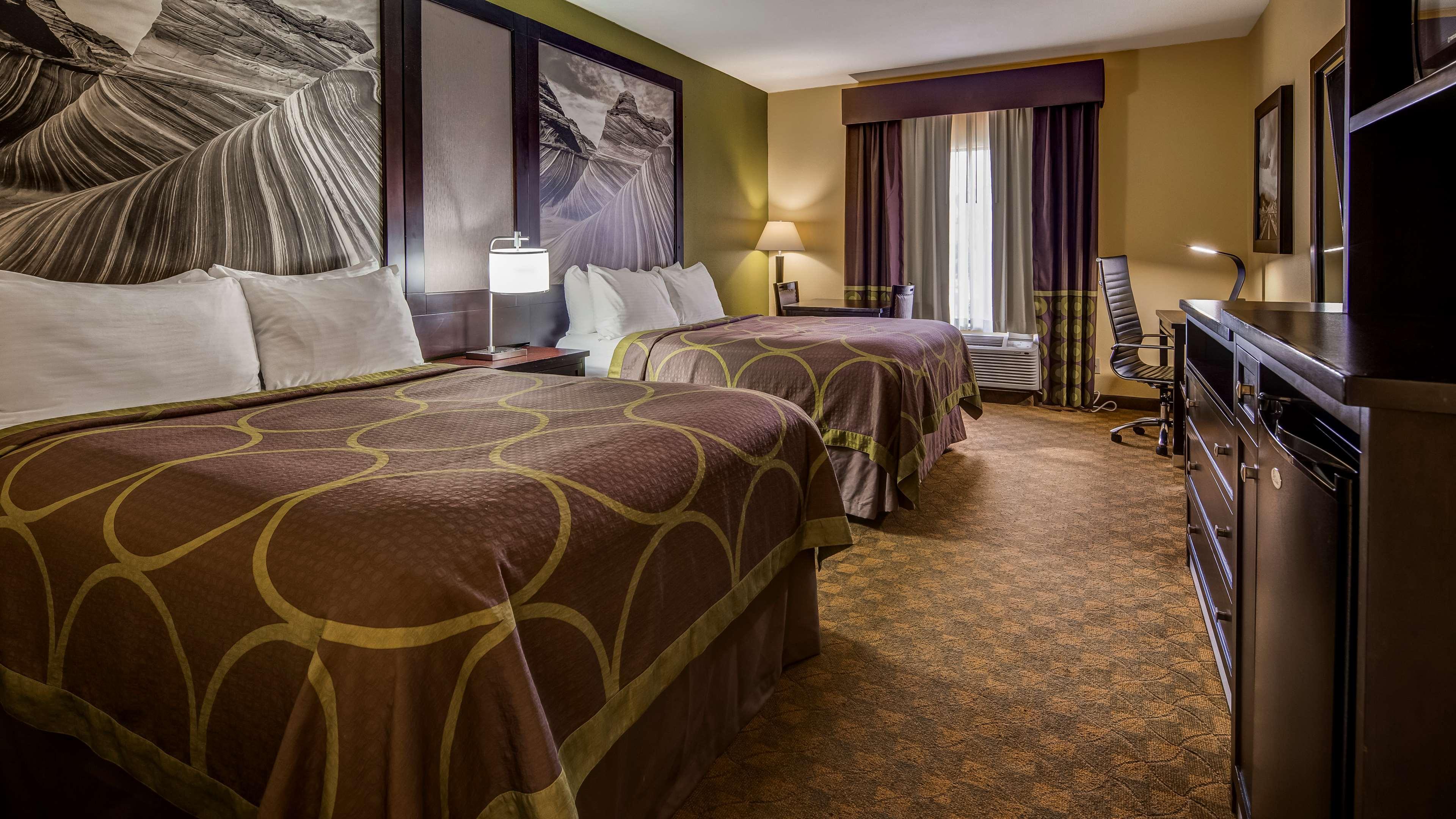 Best Western Plus Kingston Hotel And Conference Center Экстерьер фото